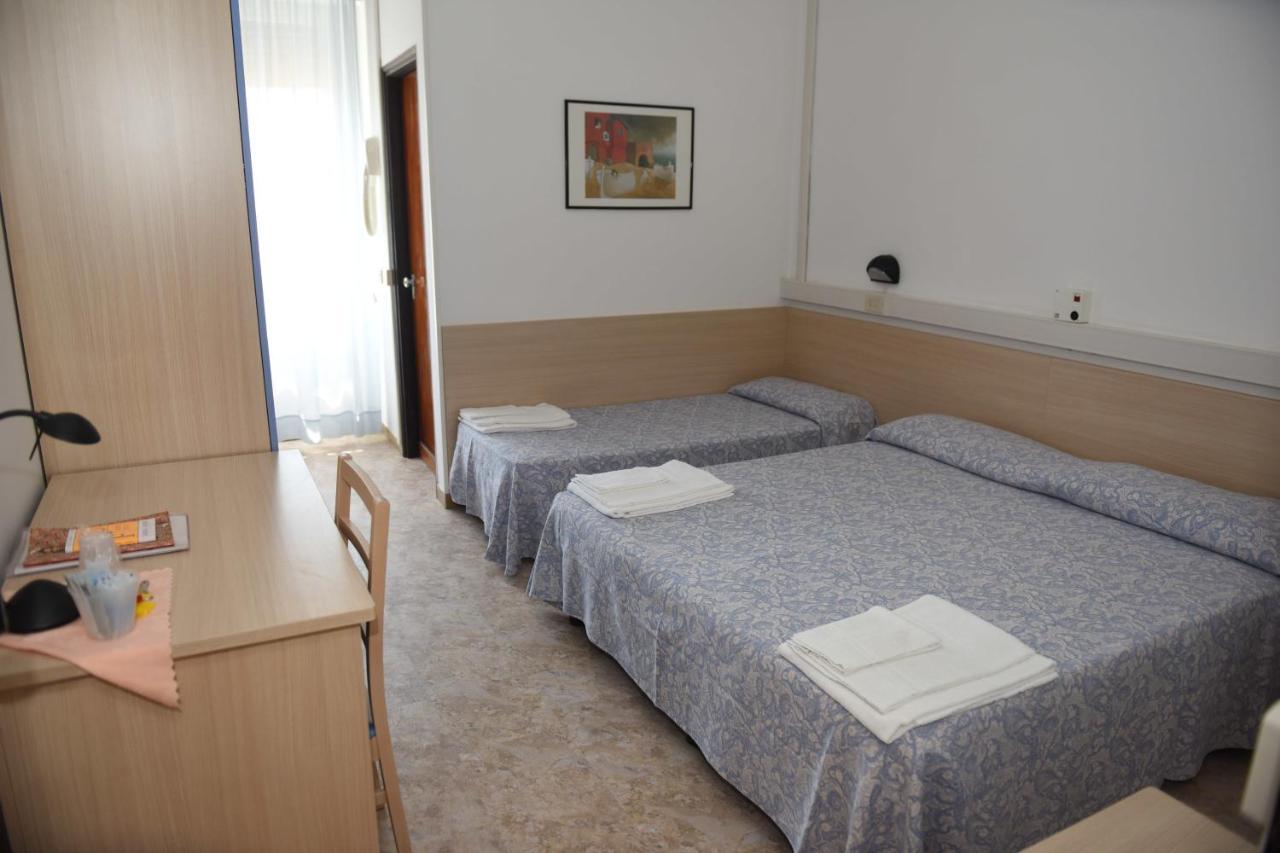 Rivazzurra Hotel Pesaro Room photo